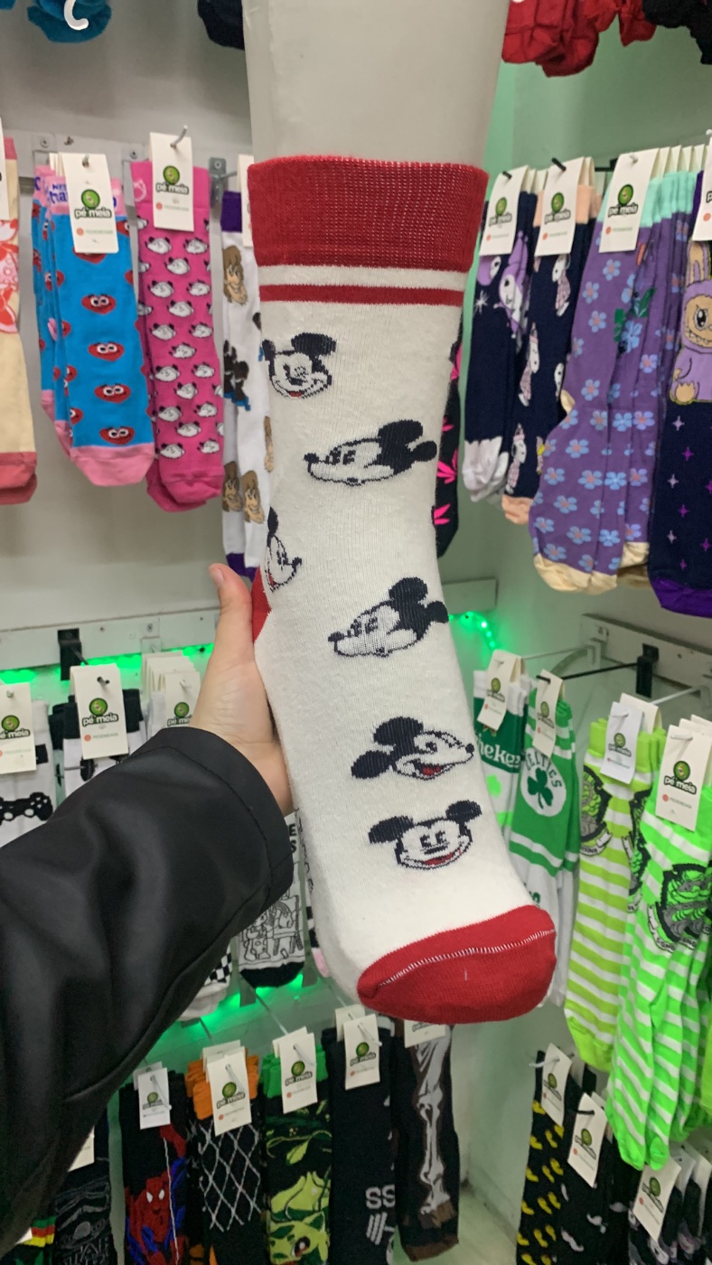 Meia divertida- Mickey Mouse branca e vermelha 